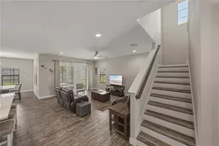 14633 Red Castle Ave, Lithia, FL 33547 - Photo 11
