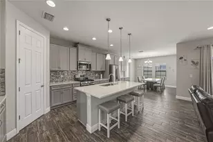 14633 Red Castle Ave, Lithia, FL 33547 - Photo 19