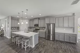 14633 Red Castle Ave, Lithia, FL 33547 - Photo 19