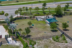 14633 Red Castle Ave, Lithia, FL 33547 - Photo 83