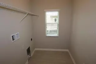 29897 Southwell Ln, Wesley Chapel, FL 33543 - Photo 9