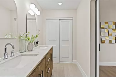 4610 W Ballast Point Boulevard, Tampa, FL 33611 - Photo 29