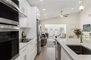 4610 W Ballast Point Blvd, Tampa, FL 33611 - Photo 15