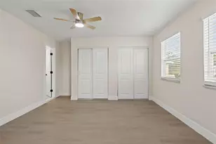 4610 W Ballast Point Blvd, Tampa, FL 33611 - Photo 33