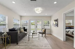 4610 W Ballast Point Blvd, Tampa, FL 33611 - Photo 23