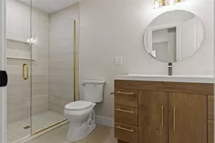 4610 W Ballast Point Blvd, Tampa, FL 33611 - Photo 35