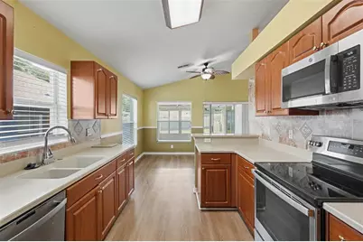 6431 Taylor Court, New Port Richey, FL 34653 - Photo 11