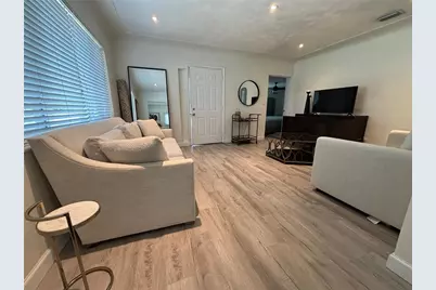 1138 51st Avenue N, Saint Petersburg, FL 33703 - Photo 5