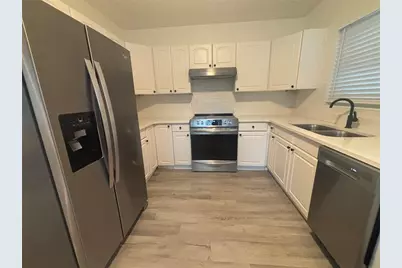 1138 51st Avenue N, Saint Petersburg, FL 33703 - Photo 3