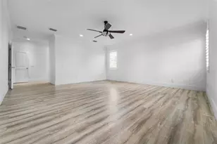 4802 W Beachway Dr, Tampa, FL 33609 - Photo 37