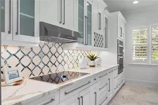 4802 W Beachway Dr, Tampa, FL 33609 - Photo 11