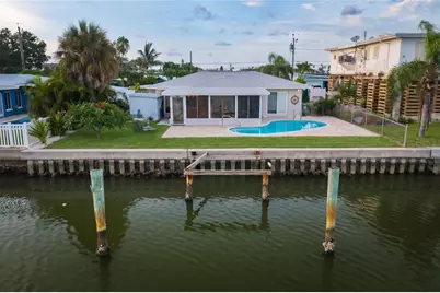 337 La Hacienda Drive, Indian Rocks Beach, FL 33785 - Photo 3