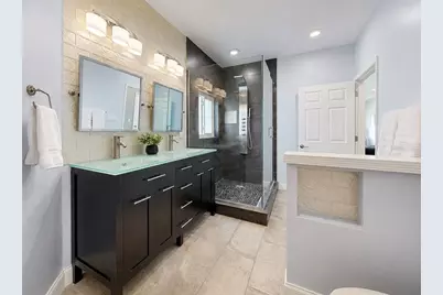 4639 Mirabella Court, Saint Pete Beach, FL 33706 - Photo 9