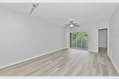 6437 Cypressdale Drive #201, Riverview, FL 33578 - Photo 5
