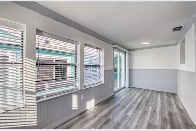 19506 Gulf Boulevard #4, Indian Shores, FL 33785 - Photo 7