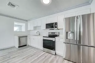 19506 Gulf Blvd, Indian Shores, FL 33785 - Photo 5