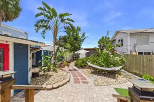 616 15th St N, Saint Petersburg, FL 33705 - Photo 27