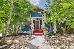 616 15th St N, Saint Petersburg, FL 33705 - Photo 1