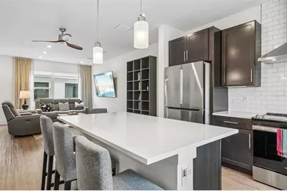 312 15th Street N, Saint Petersburg, FL 33705 - Photo 5