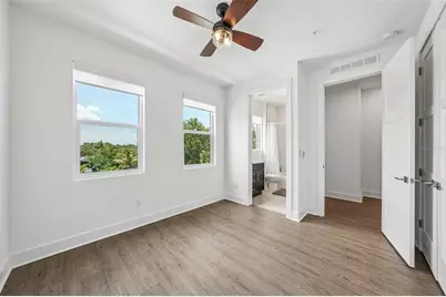 312 15th Street N, Saint Petersburg, FL 33705 - Photo 13