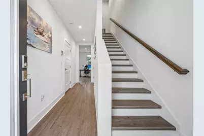 312 15th Street N, Saint Petersburg, FL 33705 - Photo 3