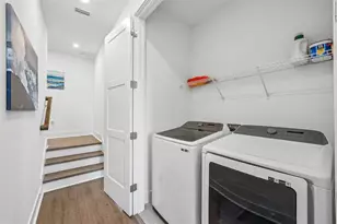 312 15th St N, Saint Petersburg, FL 33705 - Photo 19