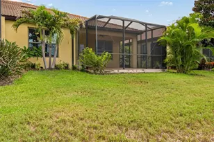 322 Mystic Falls Dr, Apollo Beach, FL 33572 - Photo 43