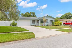 965 Santa Monica Dr, Dunedin, FL 34698 - Photo 3