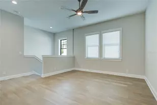 855 39th Ave N, Saint Petersburg, FL 33703 - Photo 23
