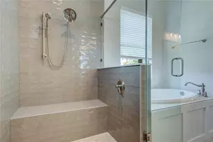 855 39th Ave N, Saint Petersburg, FL 33703 - Photo 17