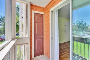 10200 Gandy Blvd N, Saint Petersburg, FL 33702 - Photo 9