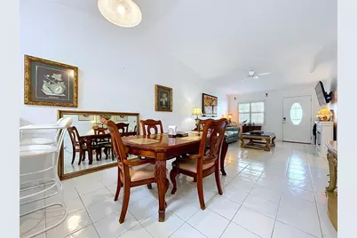 1172 Somerset Circle S, Dunedin, FL 34698 - Photo 11