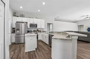 2206 Wooden Shoe Way, Plant City, FL 33567 - Photo 11