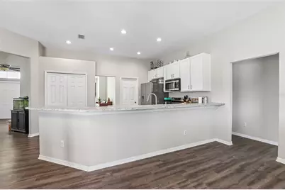 2206 Wooden Shoe Way, Plant City, FL 33567 - Photo 15