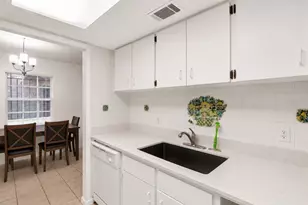 4701 Christa Ct, Tampa, FL 33614 - Photo 11