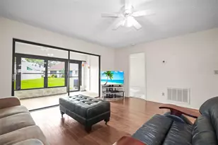 2556 Royal Pines Cir, Clearwater, FL 33763 - Photo 19