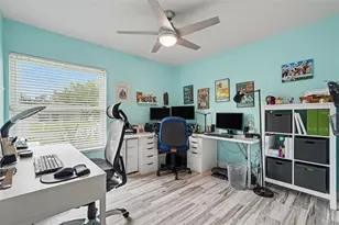 9303 Rolling Ridge Pl, Tampa, FL 33637 - Photo 9