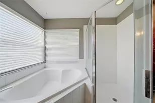 5553 Braddock Dr, Zephyrhills, FL 33541 - Photo 29