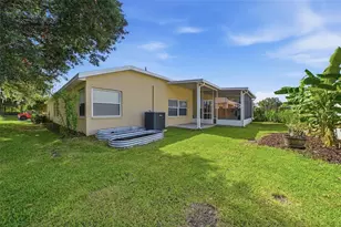 5553 Braddock Dr, Zephyrhills, FL 33541 - Photo 43