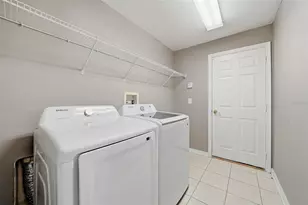 5553 Braddock Dr, Zephyrhills, FL 33541 - Photo 39