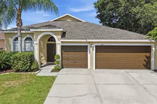 5553 Braddock Dr, Zephyrhills, FL 33541 - Photo 5