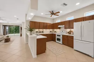 20931 Diamonte Dr, Land O Lakes, FL 34637 - Photo 3