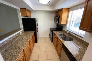 972 La Costa Cir, Sarasota, FL 34237 - Photo 5