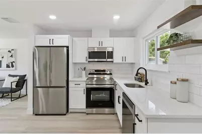 7211 Orpine Drive N, Saint Petersburg, FL 33702 - Photo 13