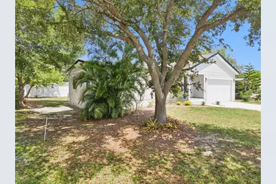 7211 Orpine Drive N, Saint Petersburg, FL 33702 - Photo 3
