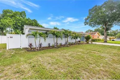 1165 66th Avenue S, Saint Petersburg, FL 33705 - Photo 53
