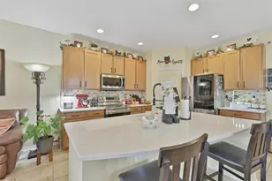 8718 Turnstone Haven Pl, Tampa, FL 33619 - Photo 9