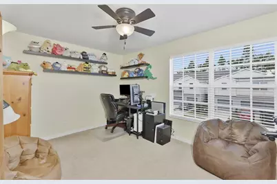 8718 Turnstone Haven Place, Tampa, FL 33619 - Photo 25