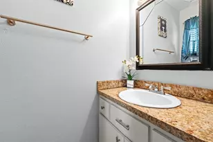 5220 Blane Dr, Temple Terrace, FL 33617 - Photo 9
