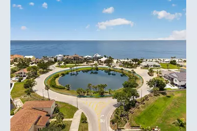 6420 Banyan Boulevard #201, New Port Richey, FL 34652 - Photo 3